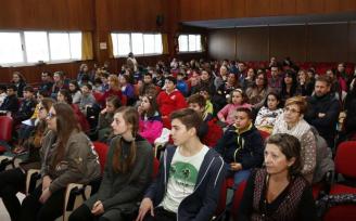 Imagen de los asistentes al acto del programa nAmorAndo