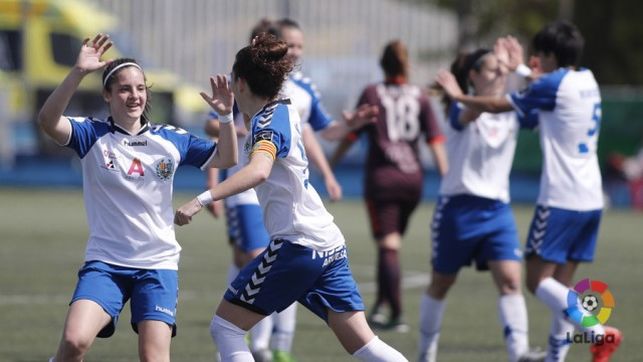 imagen de un equipo de fútbol femenino