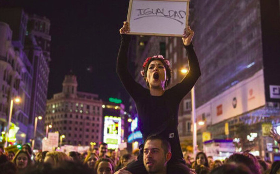 imagen de una manifestación del 8M