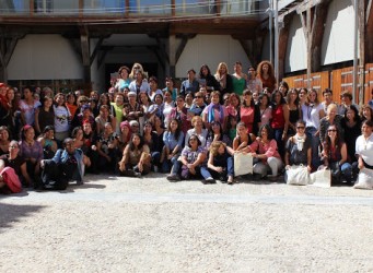 Foto de grupo de las asistentes al Encuentro