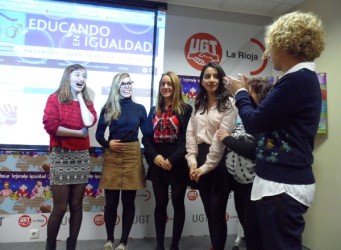 Imagen de las alumnas premiadas