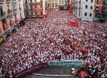 Imagen de la concentración contra la violencia machista en sanfermines