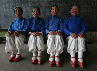 mujeres de un grupo de baile