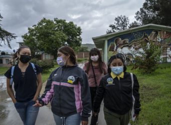 estudiantes de una escuela normal rural de Mexico